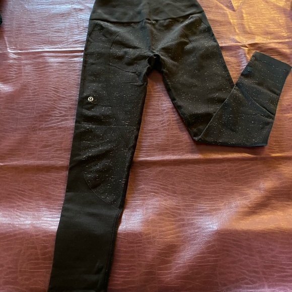 Lululemon leggings - Picture 2 of 4